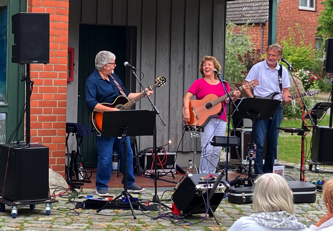 01 2024-07-20 Schirmbar 01
